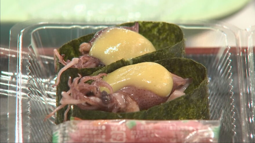 浜坂漁港でホタルイカまつり　春の味覚に舌鼓